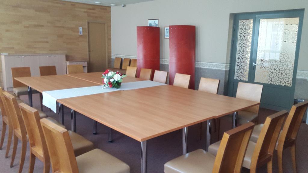 Hotell Wironia Jõhvi Extérieur photo