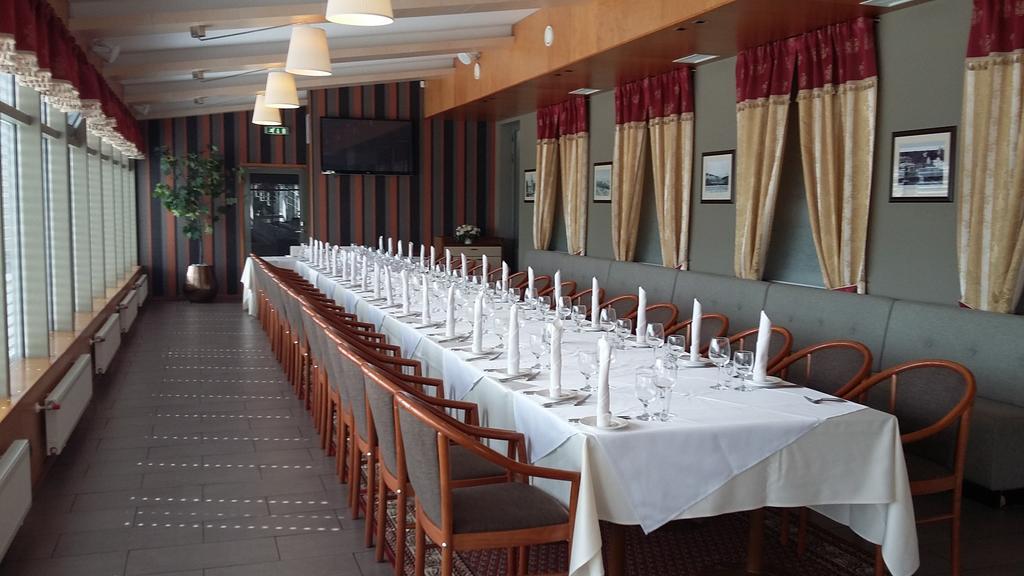 Hotell Wironia Jõhvi Extérieur photo
