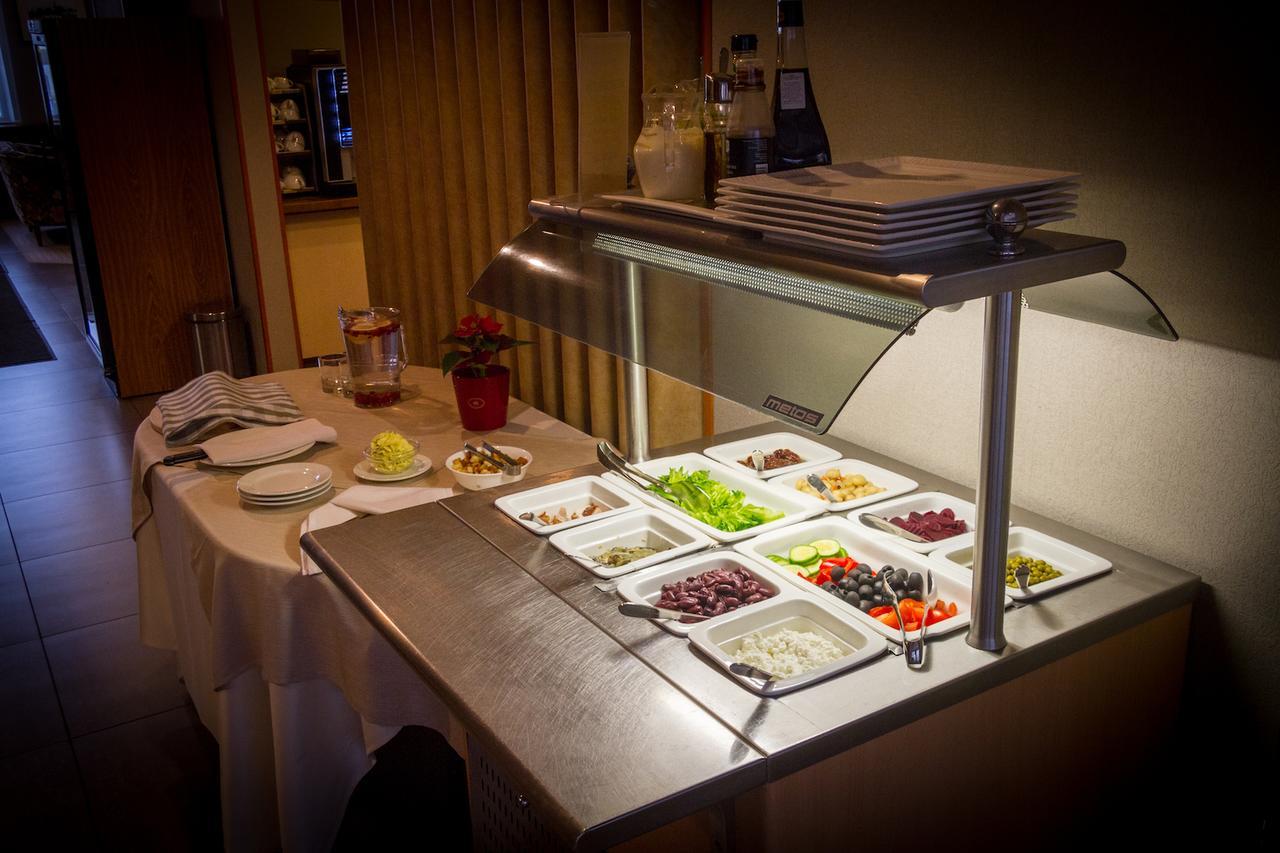 Hotell Wironia Jõhvi Extérieur photo